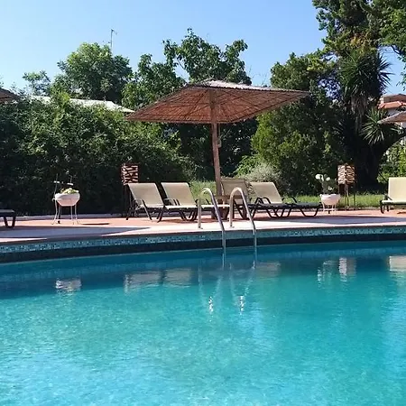Apartahotel Eden