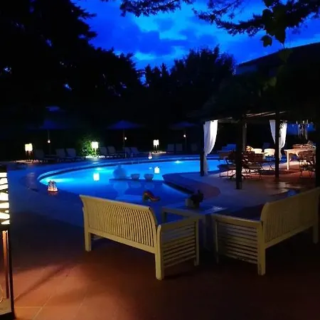 Eden Apartahotel