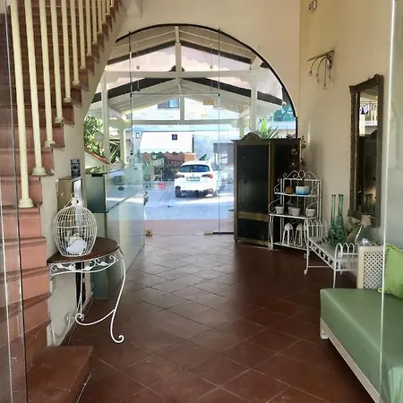 Eden Apartahotel Afytos