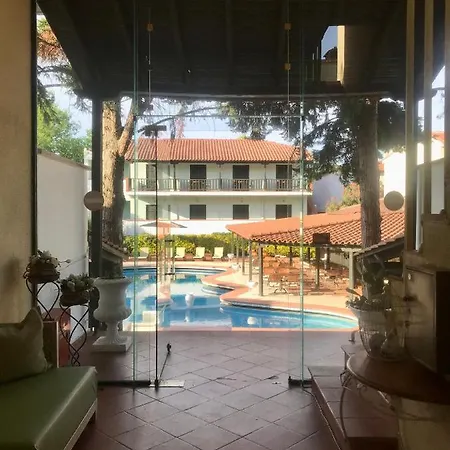 Apart-hotel Eden Áfitos