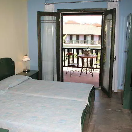 Eden Apartahotel